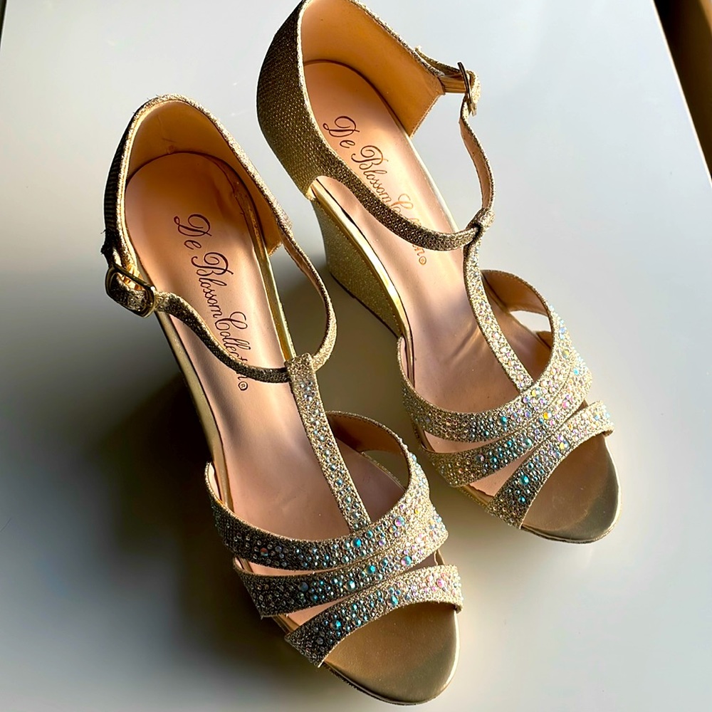 Wedge platform gold sandals - Picture 3 of 5